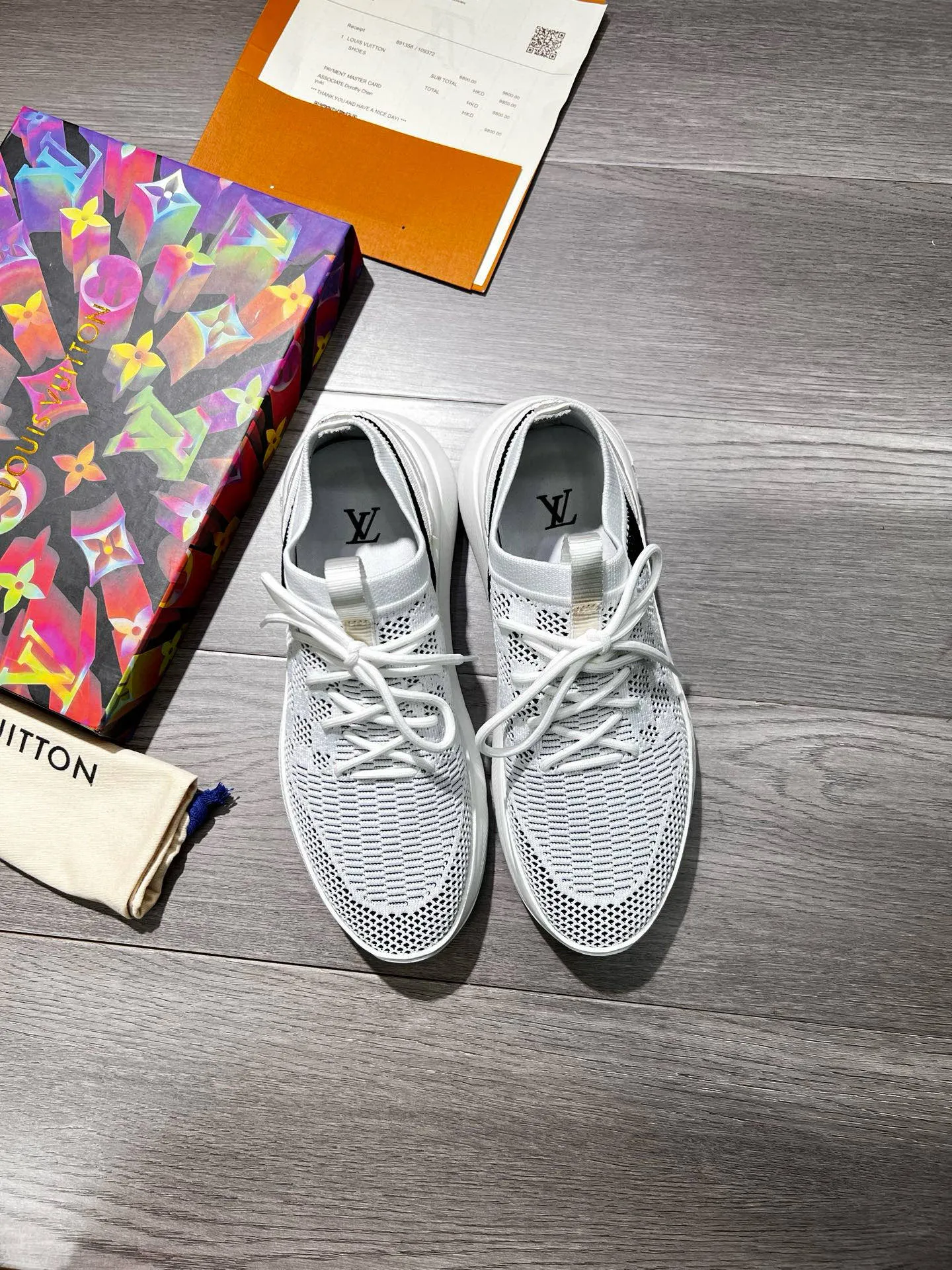 Ex-factory price: 460💰◾️▫️Lv~ Brand new low-cut men’s socks and shoes👟, made of special elastic knitted fabric consistent with the high-end original version, thickened and thickened to ensure multi-season practicality and wrinkle resistance, and will never deform or become loose after repeated stretching! It feels light and comfortable on your feet! Four colors available, Size: 38-45 (45 is custom-made and cannot be returned or exchanged)